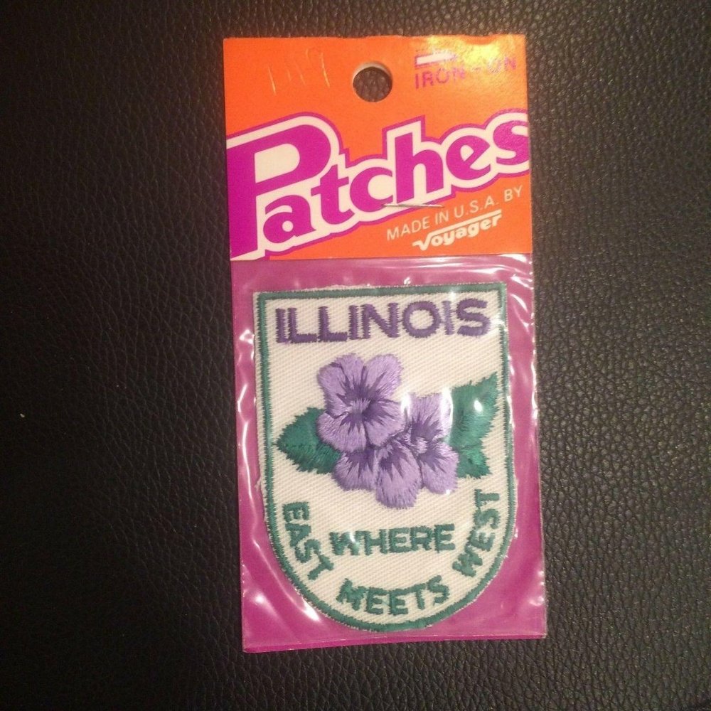 VINTAGE PATCH NEW IN PACKAGE ILLINOIS
